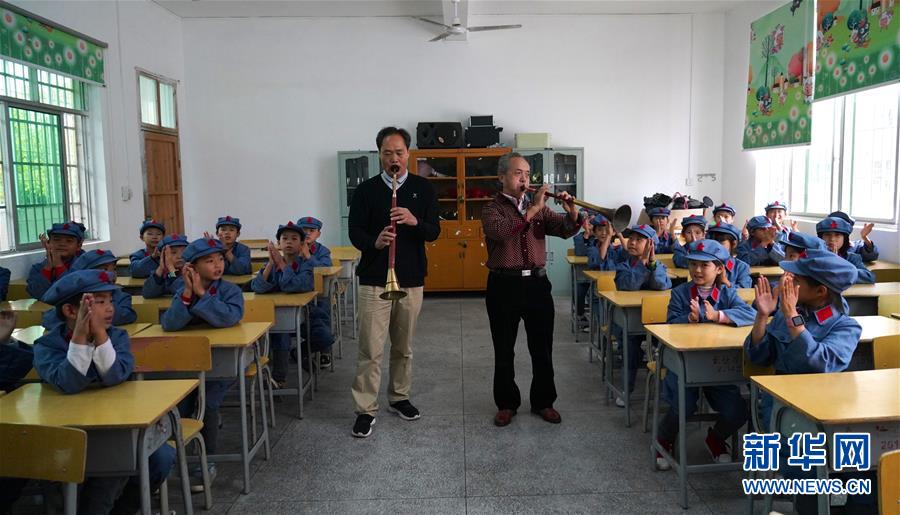 （教育）（1）江西于都：“非遺”嗩吶進校園