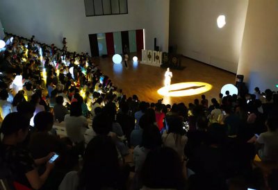 如何建立一所低收入社區的好學校 他們的未來教育是什么樣的？