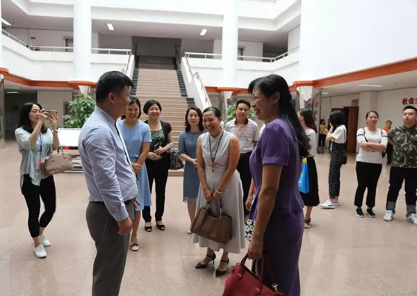 愛能學說思想走進廣東|“家和萬事興 共筑中國夢”清遠幸福課堂開講啦 圖13